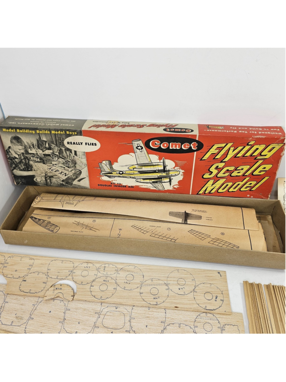 Vintage Comet Douglas Invader A-26 Flying Scale Balsa Model Kit Y2:129 Started - Picture 2 of 16